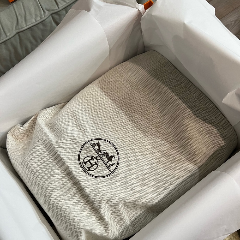 Hermes In The Loop Bag 23 - Picture 7 of 10
